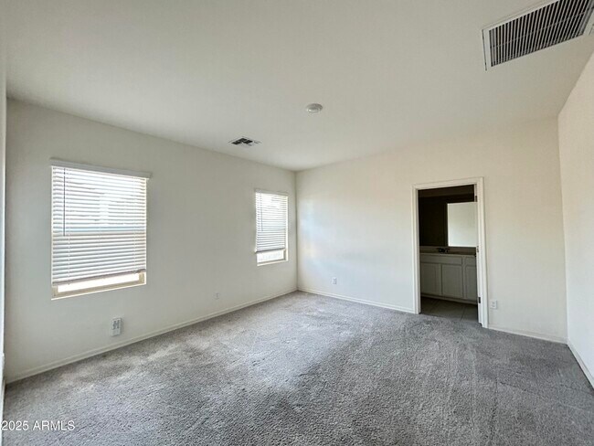 Building Photo - 6524 W Magdalena Ln