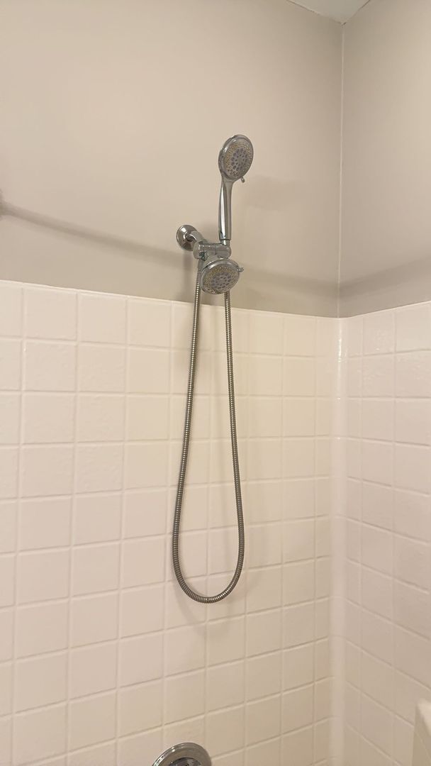 Building Photo - 3BR Townhouse Condo with Garage "ASK ABOUT OUR ZERO DEPOSIT"