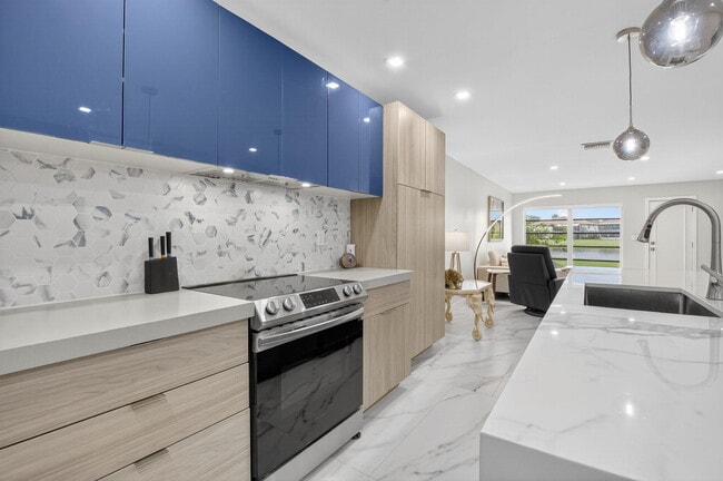 Building Photo - 5753 Spindle Palm Ct