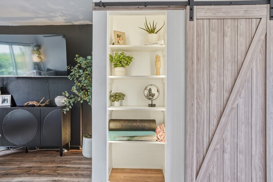 Building Photo - 4630 N 68th St