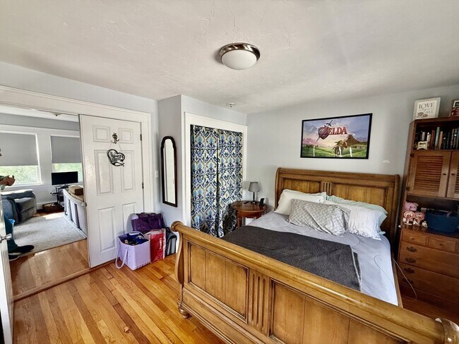 Building Photo - 55 Storrs Ave