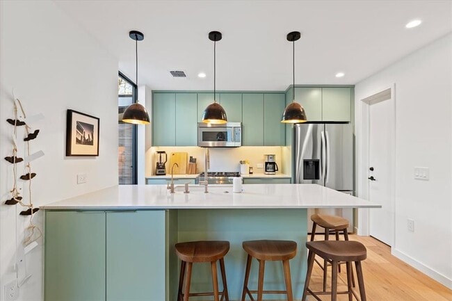 Building Photo - 1709 Willow St