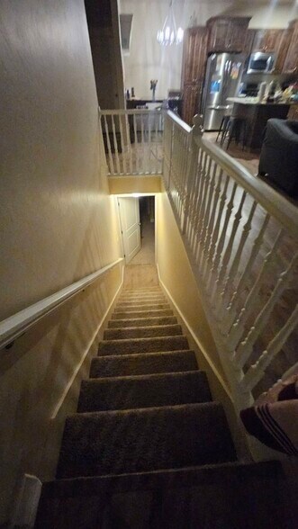 Building Photo - 1676 S 500 W St