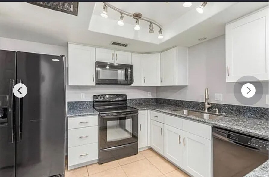 Building Photo - 2848 E Brown Rd