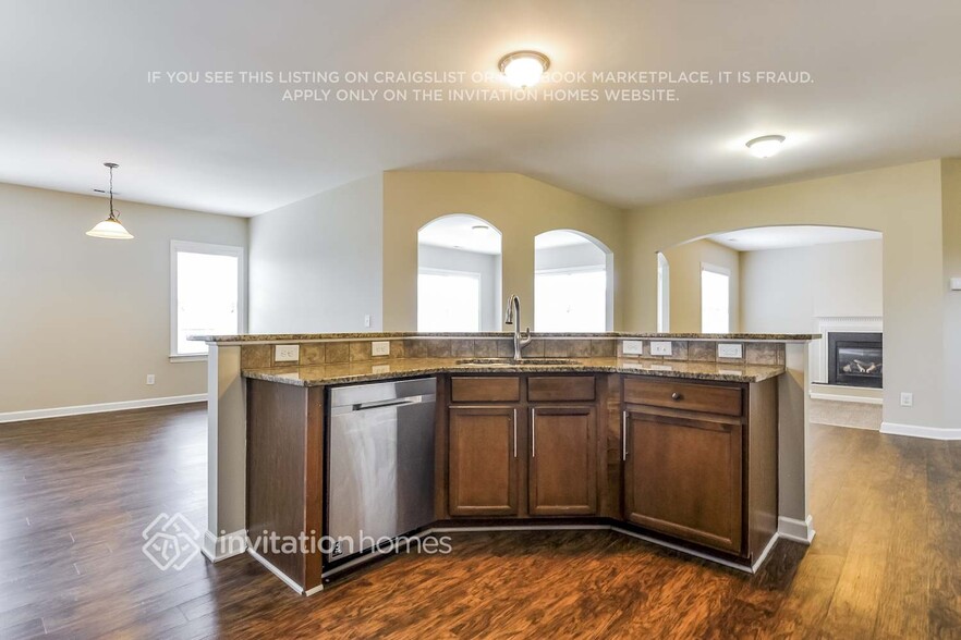 Building Photo - 85 Rolling Meadows Dr