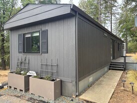 Building Photo - 4460 Pretty Good Rd