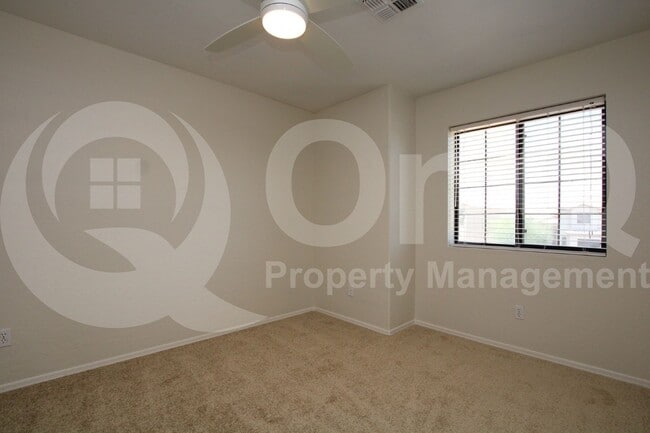 Building Photo - 3858 E Cathedral Rock Dr