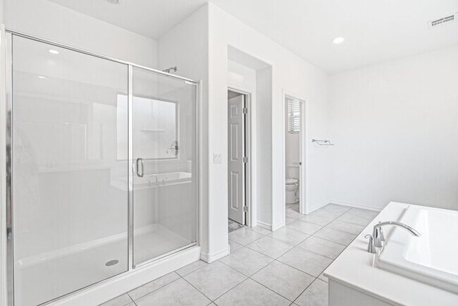 Building Photo - 4-Bedroom Two-Story Home with Mountain Views & Resort-Style Amenities