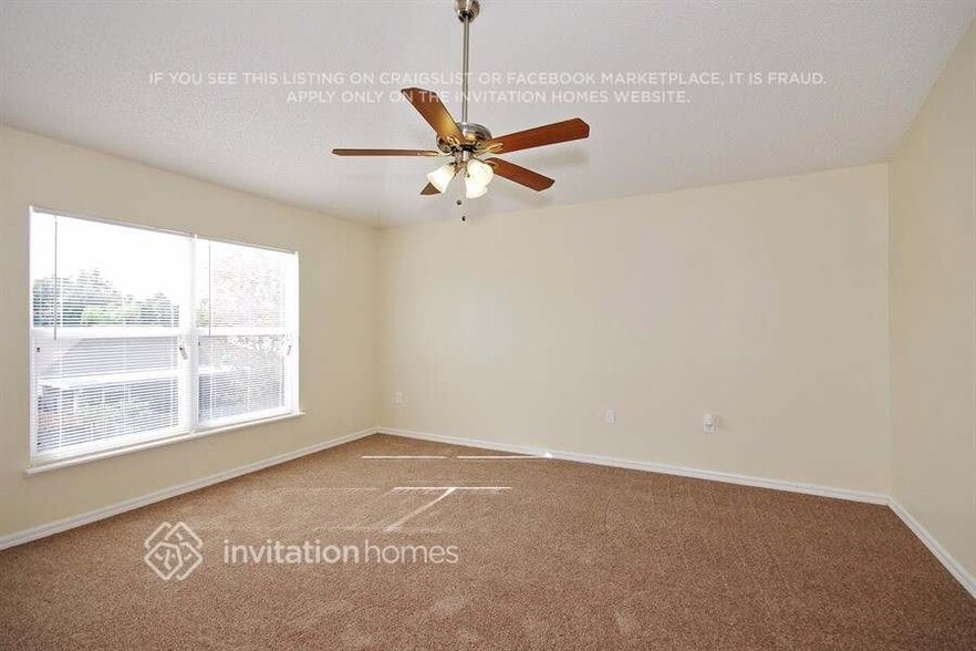Building Photo - 6702 Lorain St