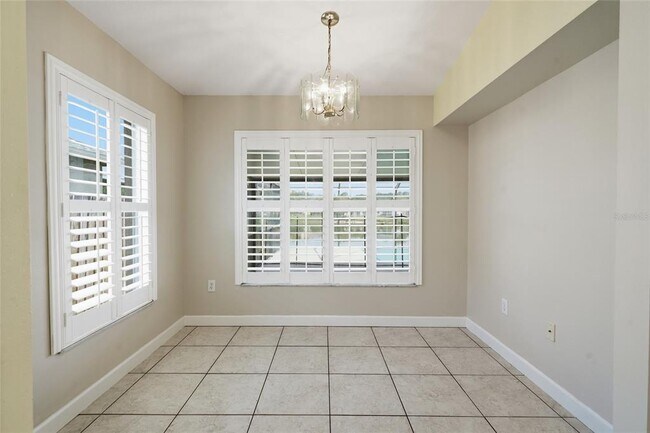 Building Photo - 29417 Crossland Dr