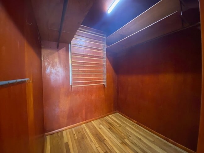 Building Photo - Welcome to this charming 3-bedroom, 1.5-bathroom double in the heart of Springfield, OH+