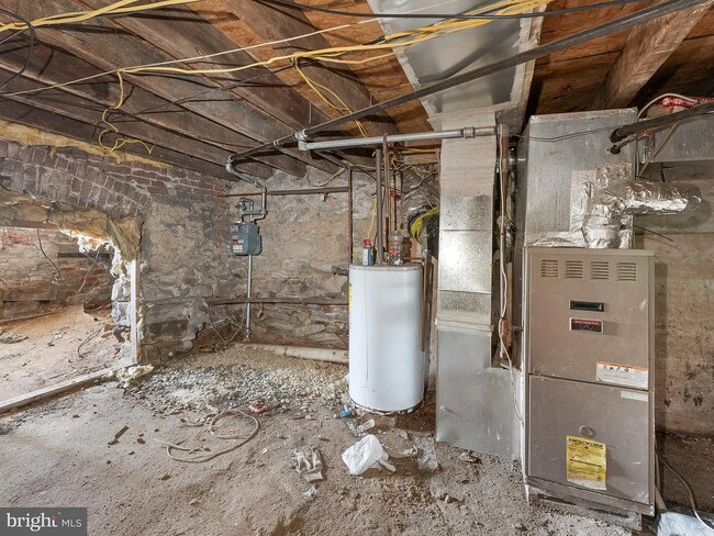 Building Photo - 1351 S 31st St