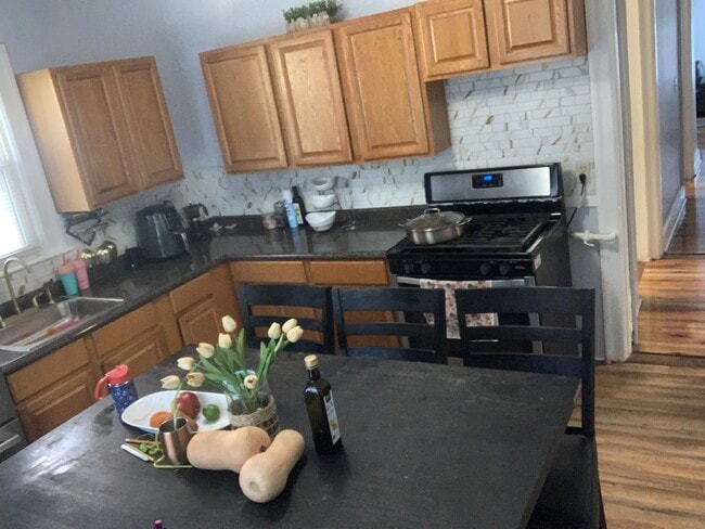 Building Photo - 58 W Friendship St