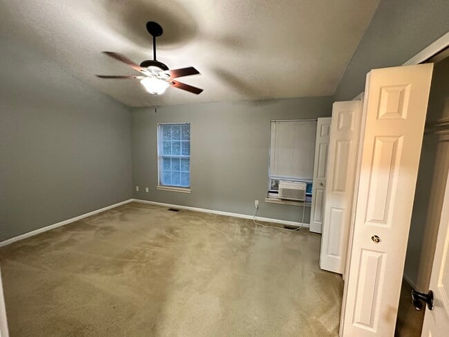 Building Photo - 3138 Promenade Cir