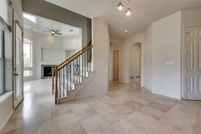 Building Photo - 1271 Carl Dr