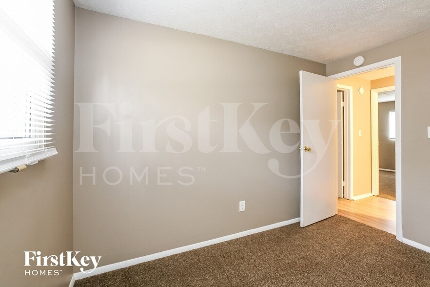 Building Photo - 3448 Alpine Pl