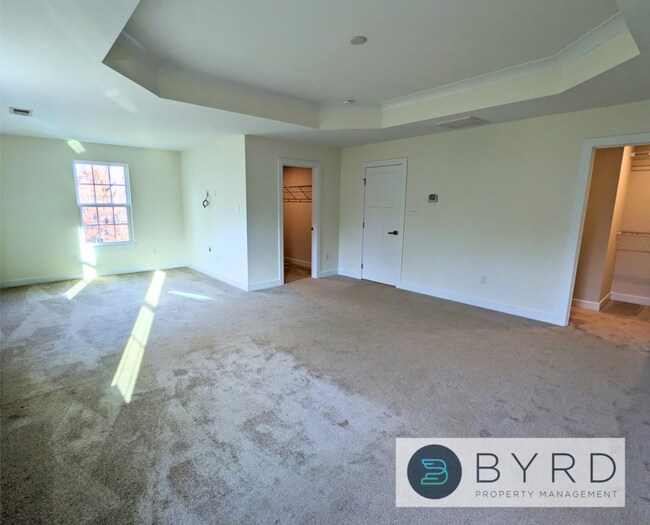 Building Photo - 15700 Cambria Cove Blvd