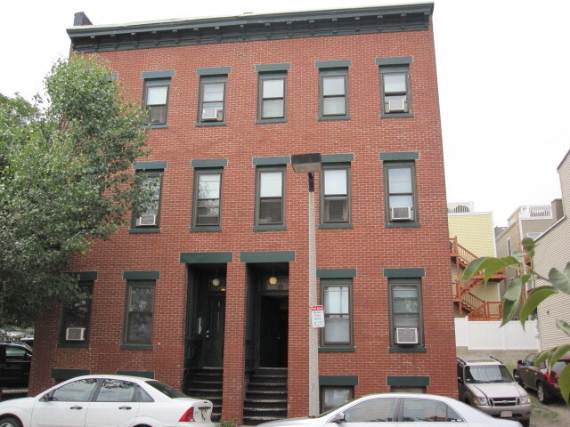 Primary Photo - 281 W 3rd St
