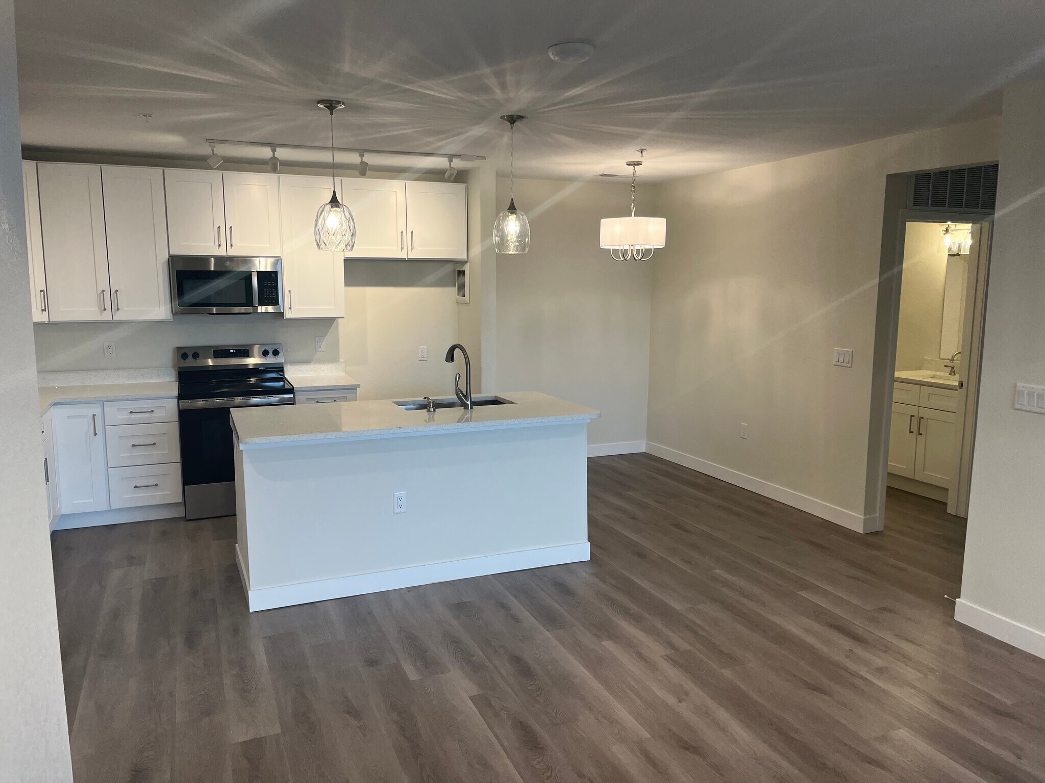 Building Photo - 18645 Stroh Rd