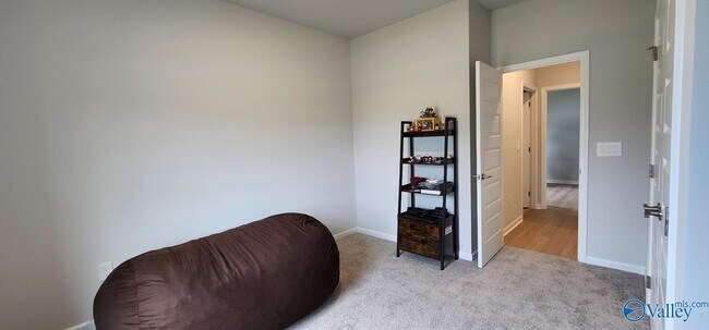 Building Photo - 214 Waylan Rdg Ln