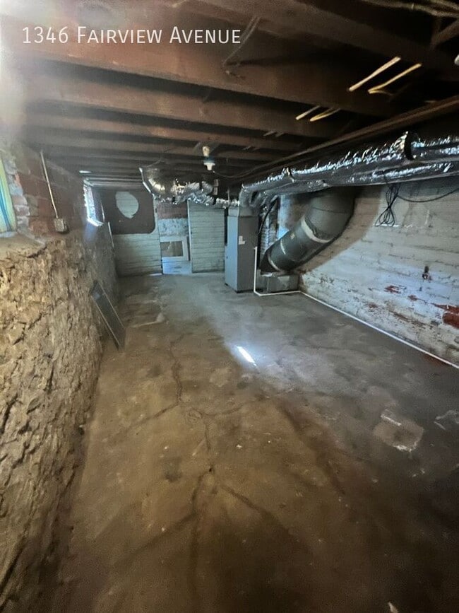 Building Photo - 1346 Fairview Ave