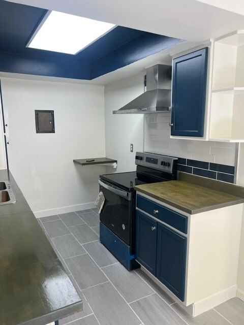 Building Photo - 12711 Matteson Ave