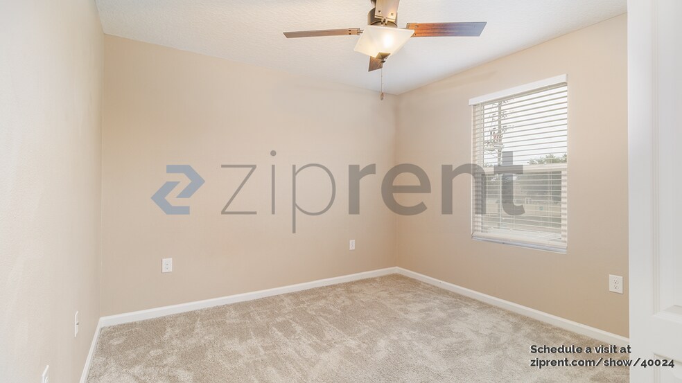 Building Photo - 1709 Hilltop Dr