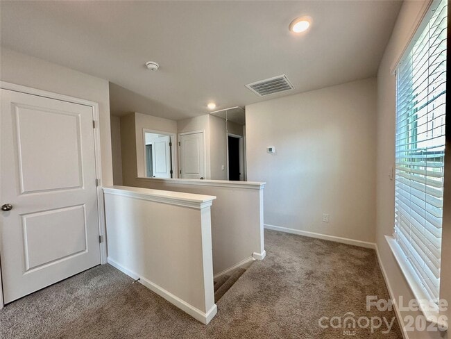 Building Photo - 1603 Blue Velvet Ln