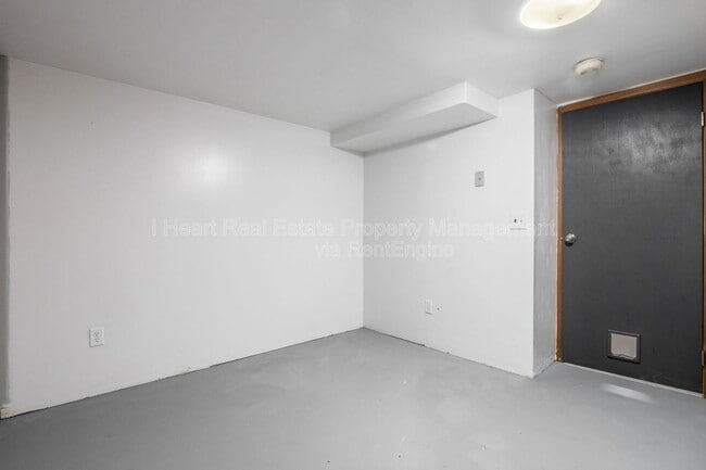 Building Photo - 1750 Jupiter Ave