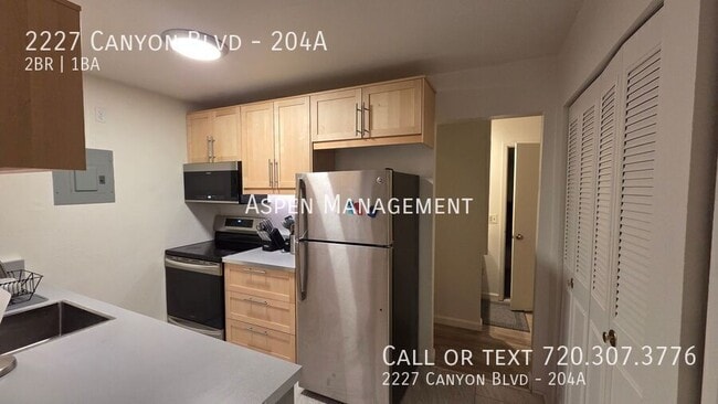Building Photo - 2227 Canyon Blvd
