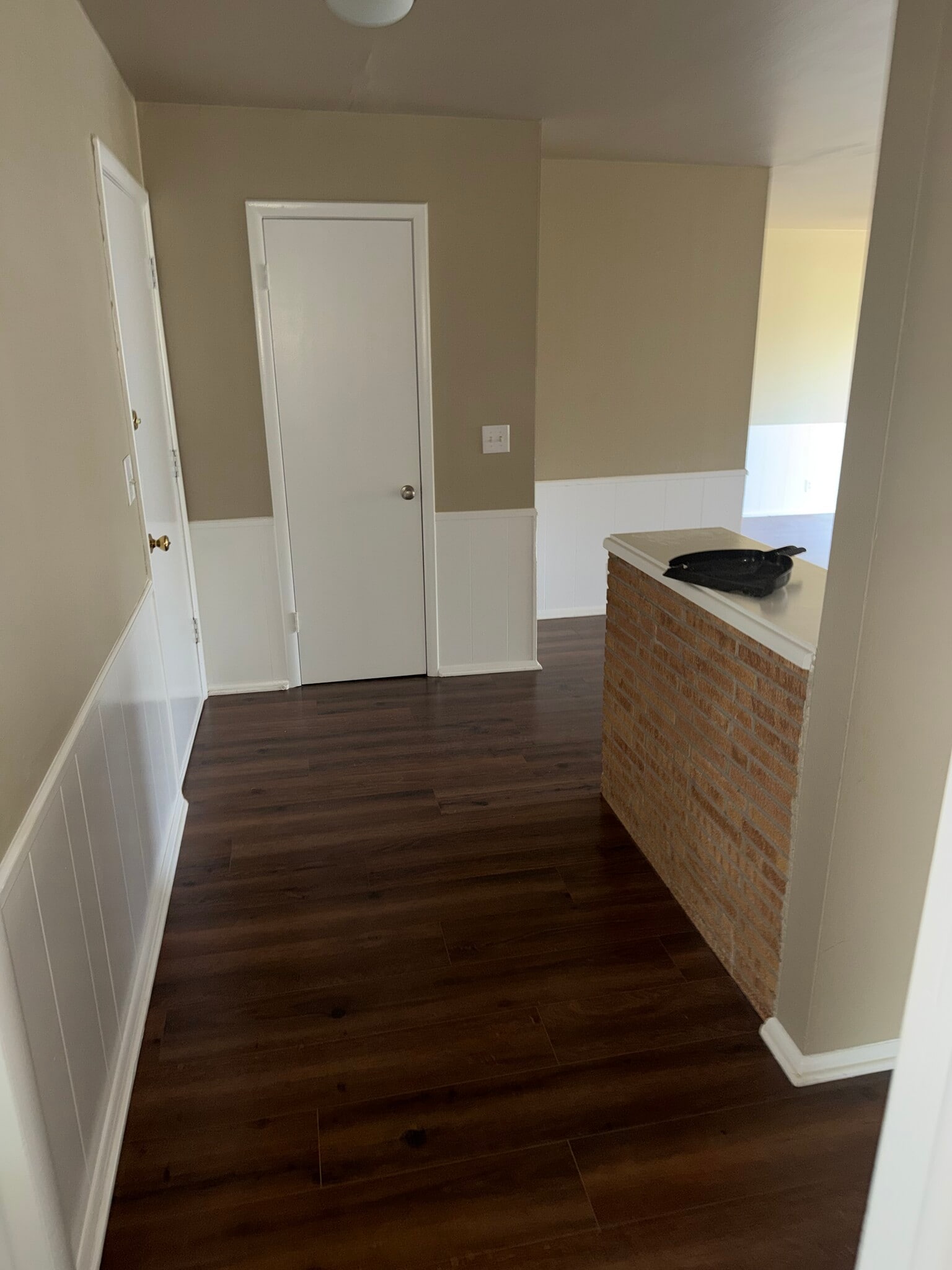 Building Photo - 804 Barbour Ave
