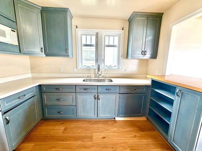 Building Photo - Clean 3 Bedroom, 1 Bath with Bonus Room- Walk to Westmoor High School, Open House, July 9th 4-6PM
