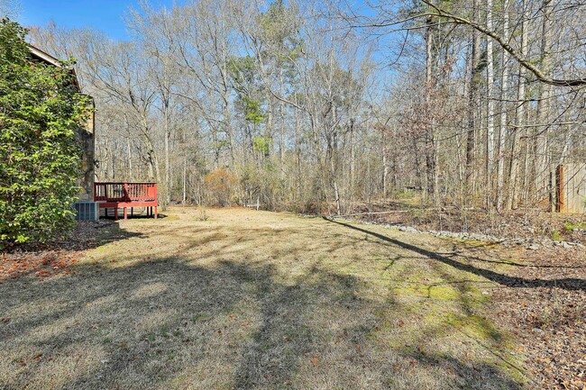 Building Photo - Fully Furnished 3BR Home in Fayetteville. Flexible Lease Options!