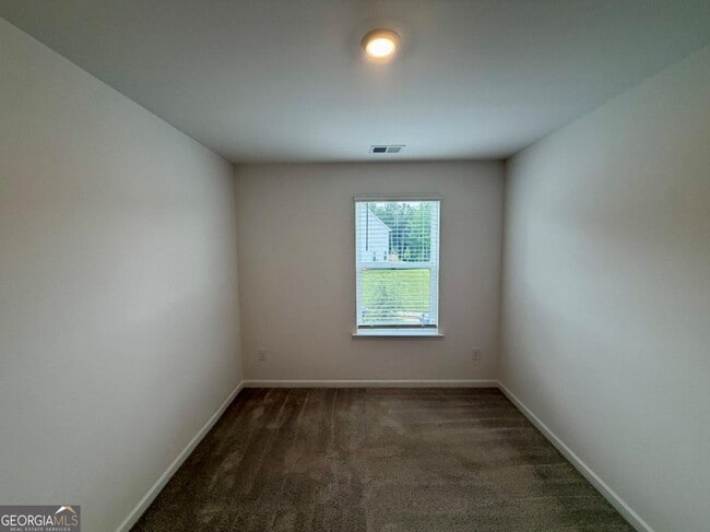 Building Photo - 257 Kenoot Dr