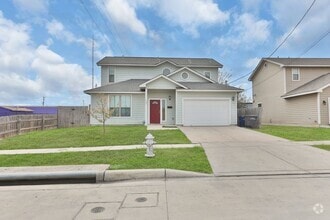 Building Photo - Five Points 4 bedroom home