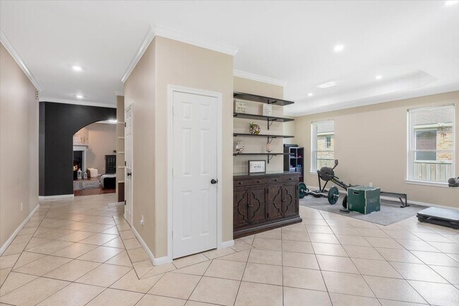 Building Photo - 5343 Oak Cove Dr