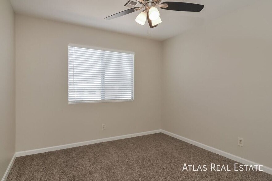 Building Photo - 549 Tabony Ave