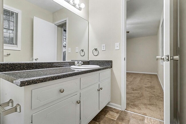 Building Photo - Renovated 3 Bedroom 2 Bath Home