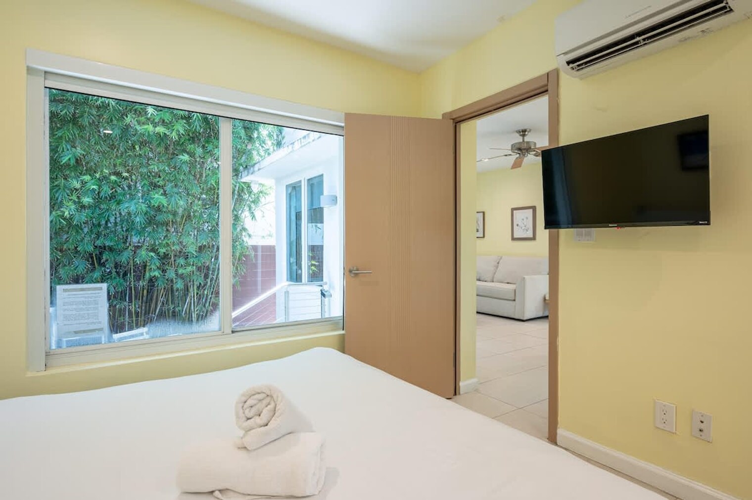 Building Photo - 334 Oregon St