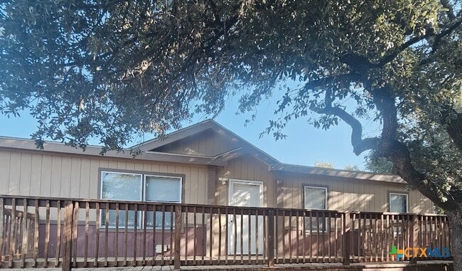 Primary Photo - 1065 Tamarack Dr