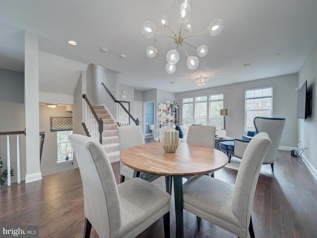 Building Photo - 2805 Medstead Ln