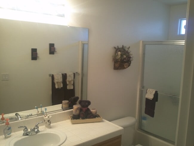 Building Photo - 2310 Signal Ave