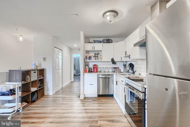 Building Photo - 1729 Guilford Ave