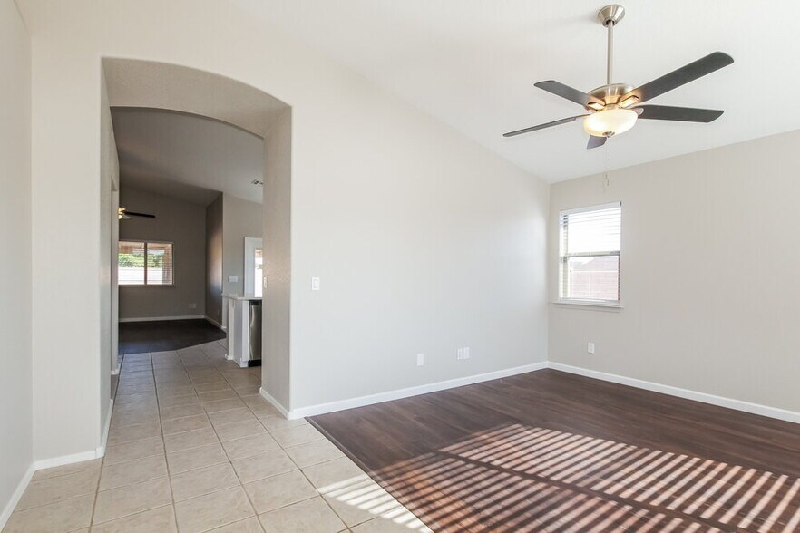 Building Photo - 4503 N 88th Ave