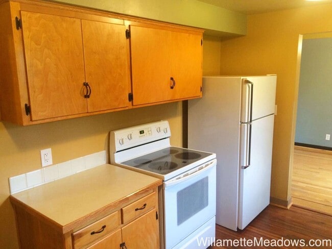 Building Photo - Amazing 4 Bedrooms, 2 Bathrooms, House in ...