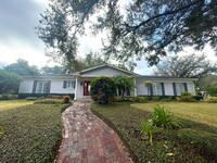 Building Photo - Beautifully Renovated 3-Bedroom Home in Wi...