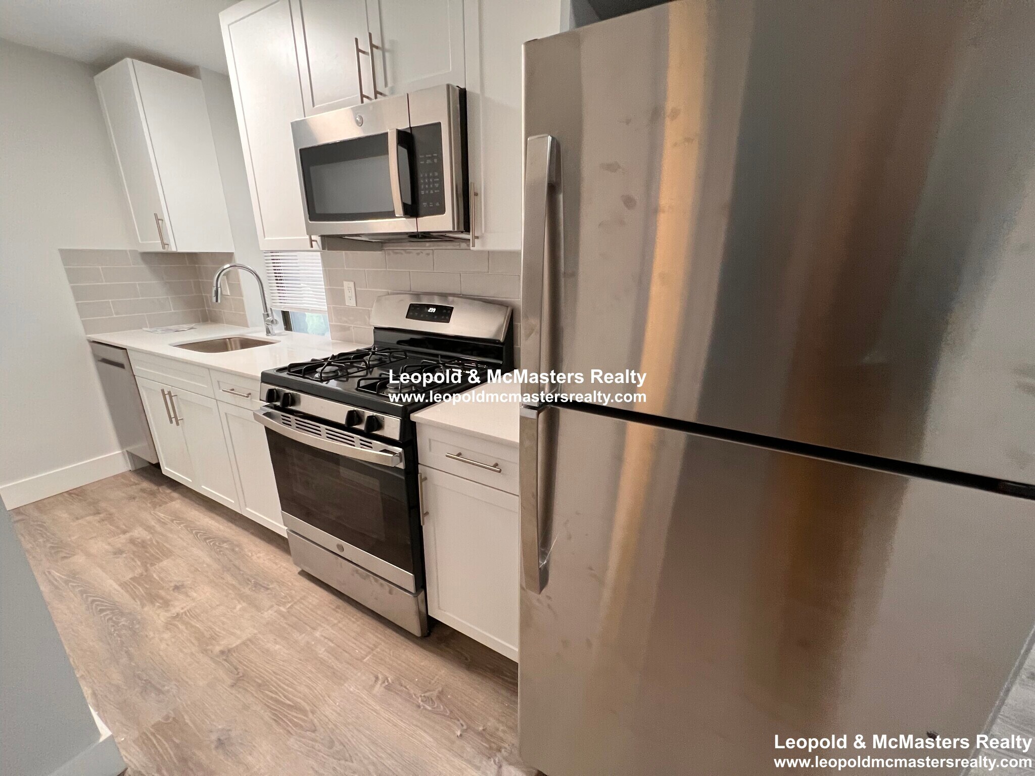 Building Photo - 67 Park Dr