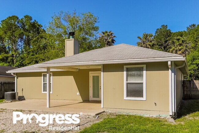Building Photo - 7637 Invermere Blvd N
