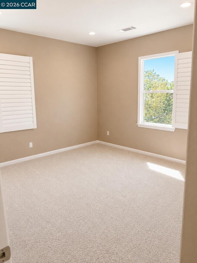 Building Photo - 3506 Sandalford Way