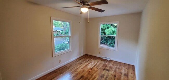 Building Photo - Charming 3-Bedroom Home in the Heart of Du...
